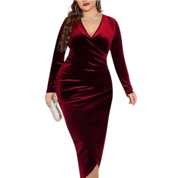 Dresses & Skirts - Elegant Burgundy Velvet Dress